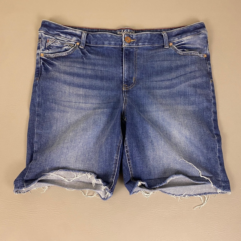 Edgely Shorts Women's Plus Size 18W Blue Denim Cut-Off Bermuda Stretch Jean
